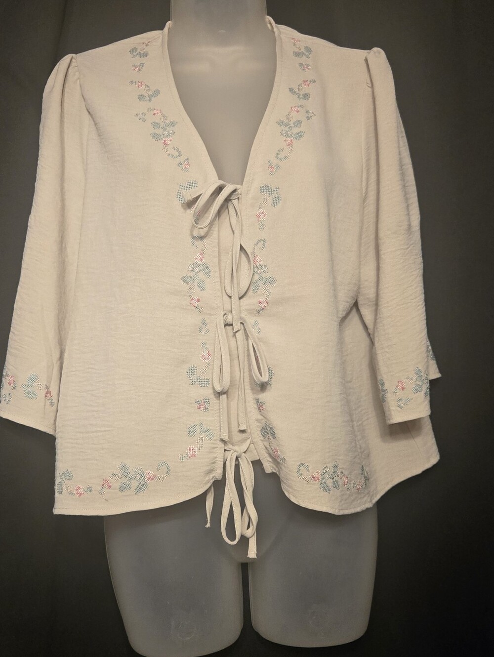 Adrianna Papell Cream Tie-Front Embroidered Tunic